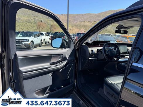Used 2025 Ford Expedition Max Platinum AWD/4WD image 11