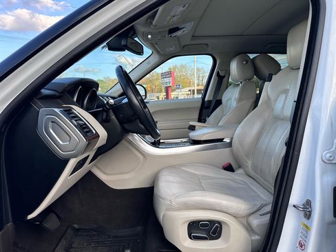 Used 2014 Land Rover Range Rover Sport HSE image 11