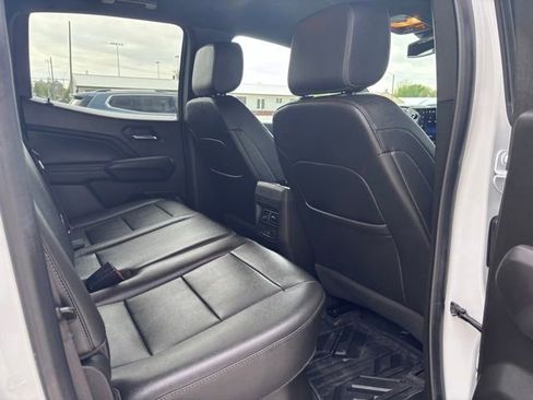 Used 2023 Chevrolet Colorado LT w/ LT Convenience Package III AWD/4WD image 21