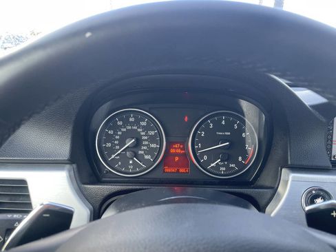 Used 2012 BMW 335i Coupe image 25