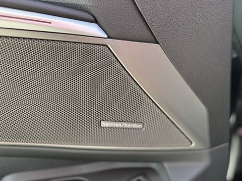 Used 2023 BMW M340i xDrive image 8