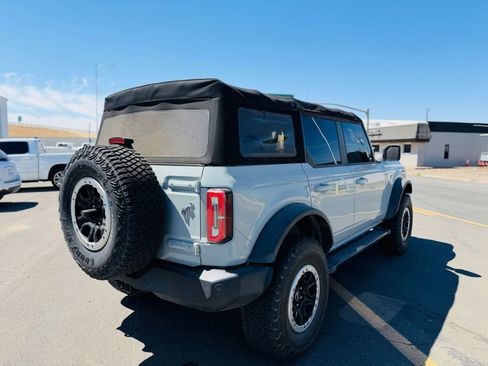 Used 2021 Ford Bronco Outer Banks w/ Sasquatch Package AWD/4WD image 4