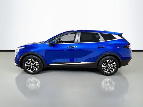 Certified 2025 Kia Sportage EX image 4