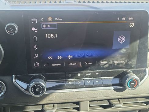 Used 2023 Chevrolet Colorado Trail Boss w/ Technology Package image 19