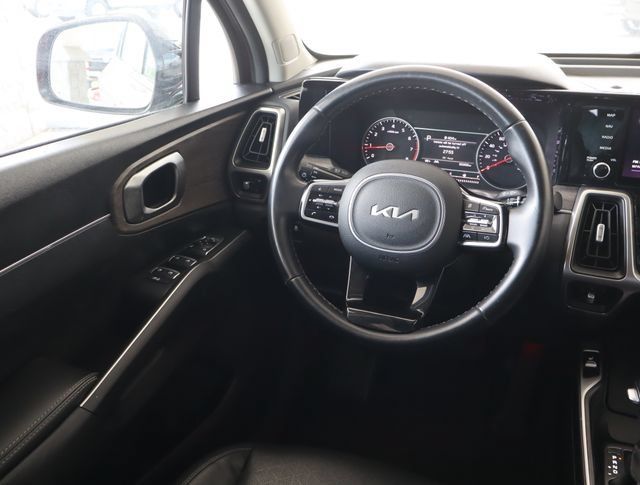 Used 2022 Kia Sorento S w/ Panoramic Sunroof Package AWD/4WD image 22