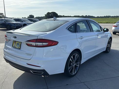 Used 2020 Ford Fusion Titanium FWD image 4