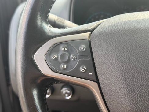 Used 2022 Chevrolet Colorado Z71 w/ Trail Boss Package AWD/4WD image 18