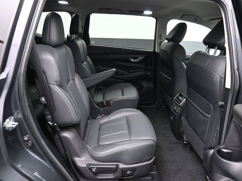 Used 2023 Subaru Ascent Limited image 26
