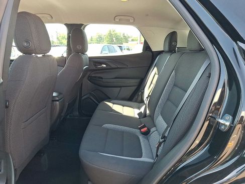 Used 2023 Chevrolet TrailBlazer LS AWD/4WD image 11