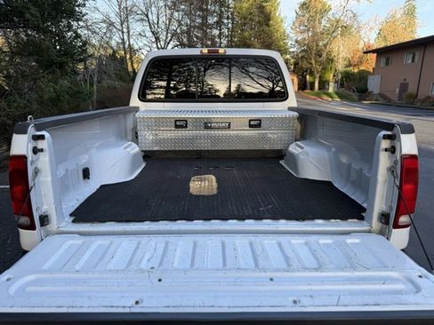 Used 2000 Ford F250 Lariat image 26