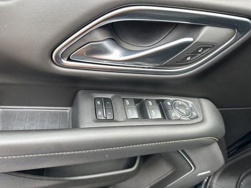 Used 2023 Chevrolet Tahoe Premier w/ Premium Package image 14