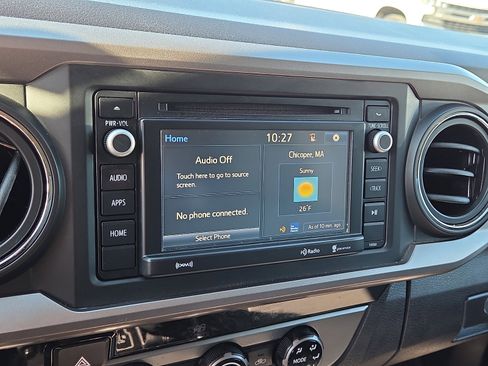 Used 2018 Toyota Tacoma SR5 image 17