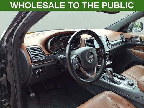 Used 2020 Jeep Grand Cherokee Overland AWD/4WD image 17