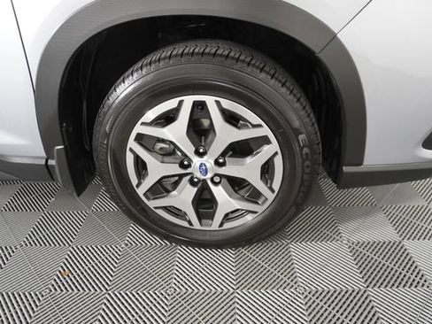 Certified 2024 Subaru Forester Premium AWD/4WD image 15
