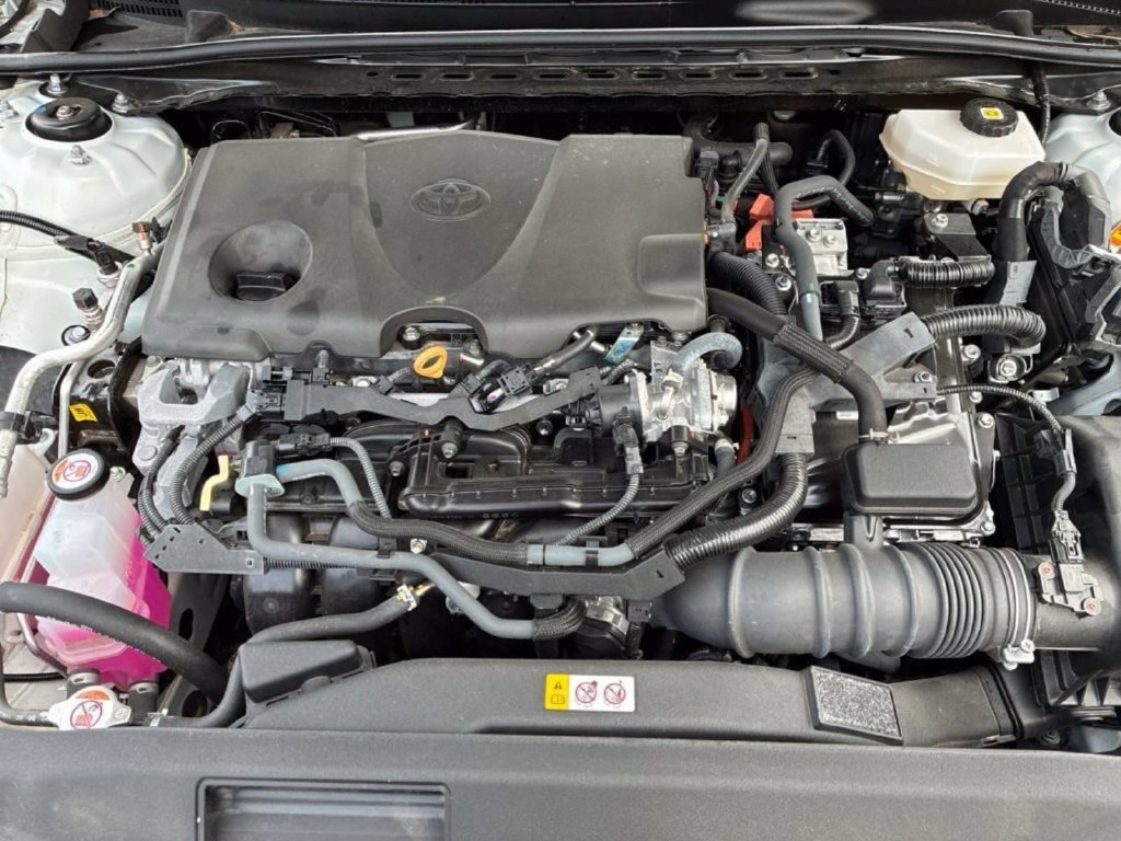 Used 2025 Toyota Camry SE w/ Convenience Package FWD image 34