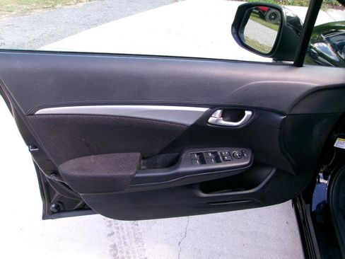 Used 2013 Honda Civic EX image 9