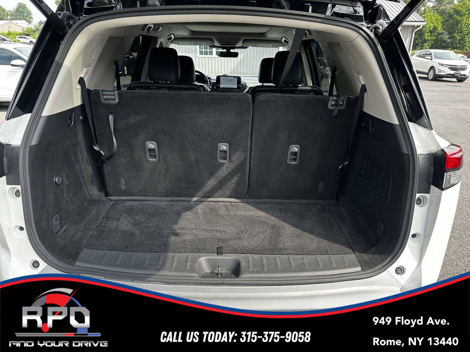 Used 2023 Nissan Pathfinder Platinum AWD/4WD image 29