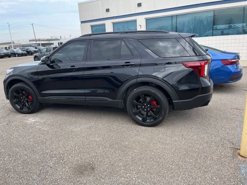 Used 2024 Ford Explorer ST w/ Equipment Group 401A image 7