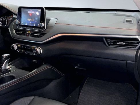 Used 2019 Nissan Altima 2.5 SR w/ SR Premium Package image 25