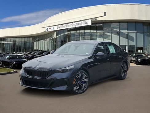 New 2026 BMW 540i xDrive w/ M Sport Package AWD/4WD image 1