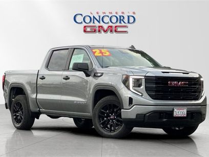 Used 2025 GMC Sierra 1500 Pro w/ Graphite Edition