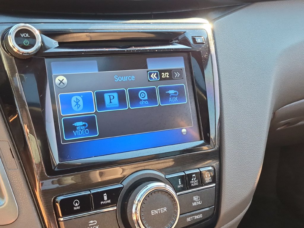 Used 2015 Honda Odyssey Touring Elite image 22