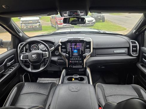 Used 2019 RAM 2500 Laramie w/ Night Edition AWD/4WD image 32