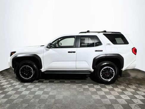 Certified 2025 Toyota 4Runner TRD Off-Road Premium AWD/4WD image 4
