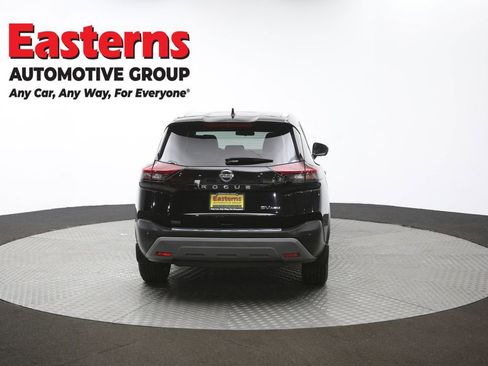 Used 2021 Nissan Rogue SV w/ Premium Package image 41