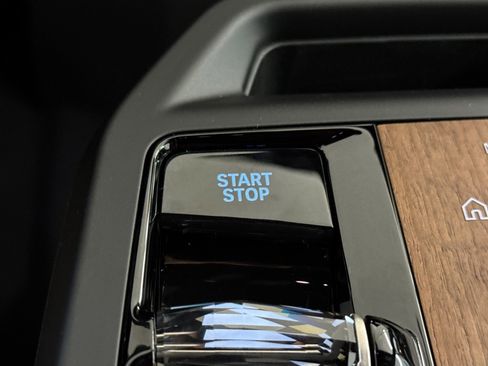 New 2026 BMW iX xDrive45 w/ Executive Package image 19