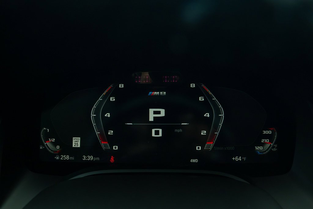 Used 2025 BMW M8 Competition AWD/4WD image 32