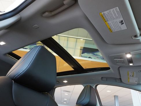 Used 2025 Nissan Murano SL AWD/4WD image 13