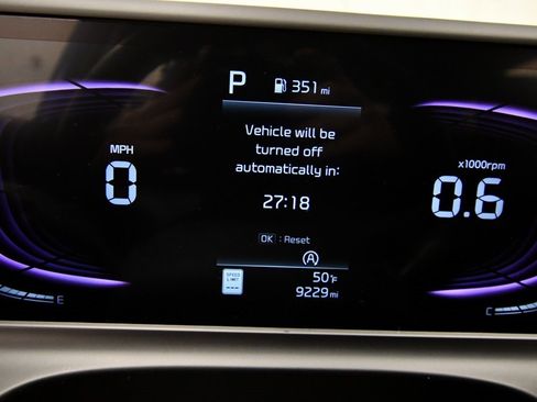 Certified 2025 Kia Seltos S image 21