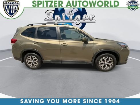 Used 2023 Subaru Forester Premium AWD/4WD image 10