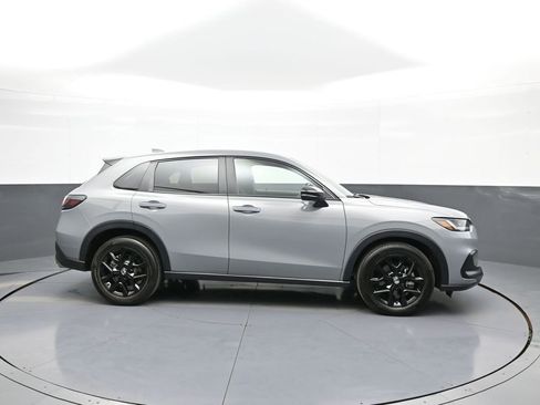 Used 2024 Honda HR-V Sport image 5