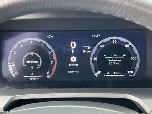 Used 2024 Toyota Tacoma TRD Sport image 17