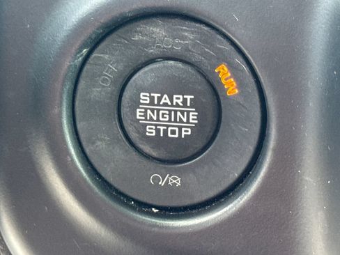 Used 2023 Jeep Wrangler Unlimited Sport AWD/4WD image 37