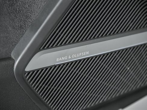 Used 2018 Audi Q5 2.0T Premium Plus w/ Premium Plus Package image 18