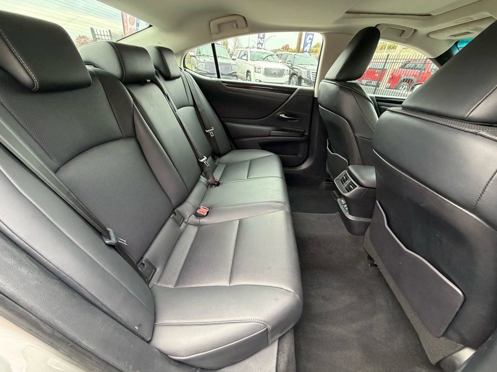 Used 2020 Lexus ES 350 w/ Premium Package FWD image 34