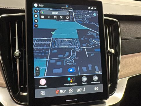 New 2026 Volvo XC90 T8 Plus w/ Protection Package Premier image 16