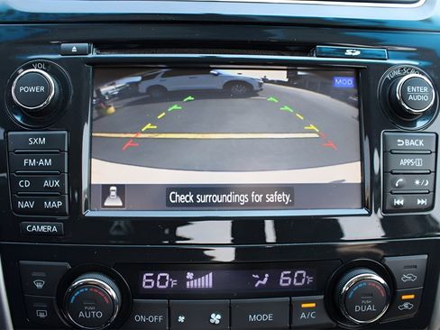 Used 2014 Nissan Altima 2.5 SV w/ Convenience Package image 21