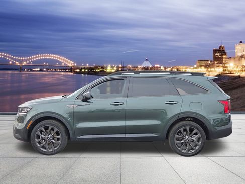 Used 2023 Kia Sorento X-Line EX image 2