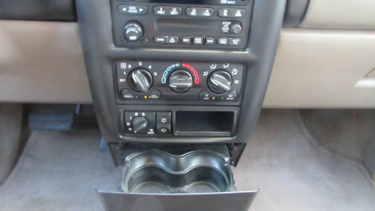 Used 2002 Chevrolet Venture Plus FWD image 37