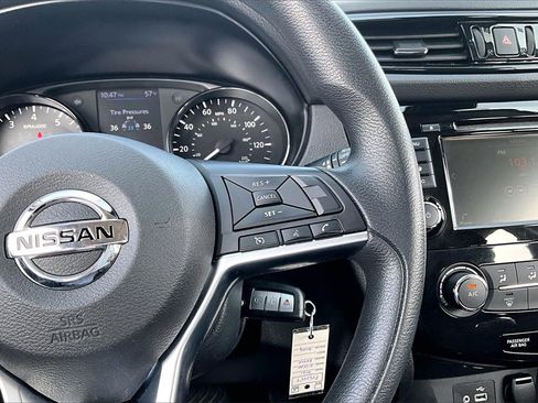 Used 2021 Nissan Rogue Sport S image 20
