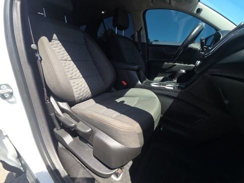 Used 2018 Chevrolet Equinox LT AWD/4WD image 12