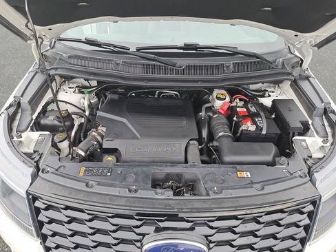 Used 2019 Ford Explorer Sport AWD/4WD image 32