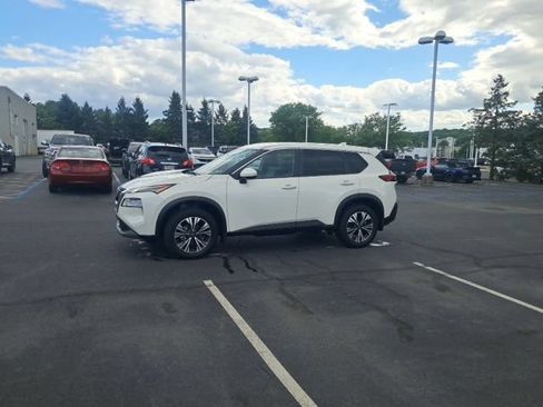 Certified 2023 Nissan Rogue SV AWD/4WD image 15