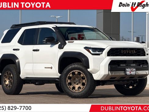 Certified 2025 Toyota 4Runner Trailhunter image 1