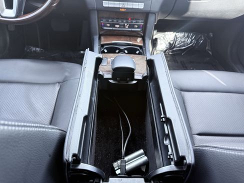 Used 2014 Mercedes-Benz E 350 Sedan image 38