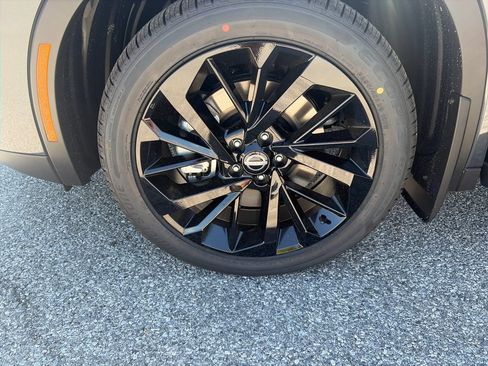 New 2026 Nissan Rogue SL AWD/4WD image 27